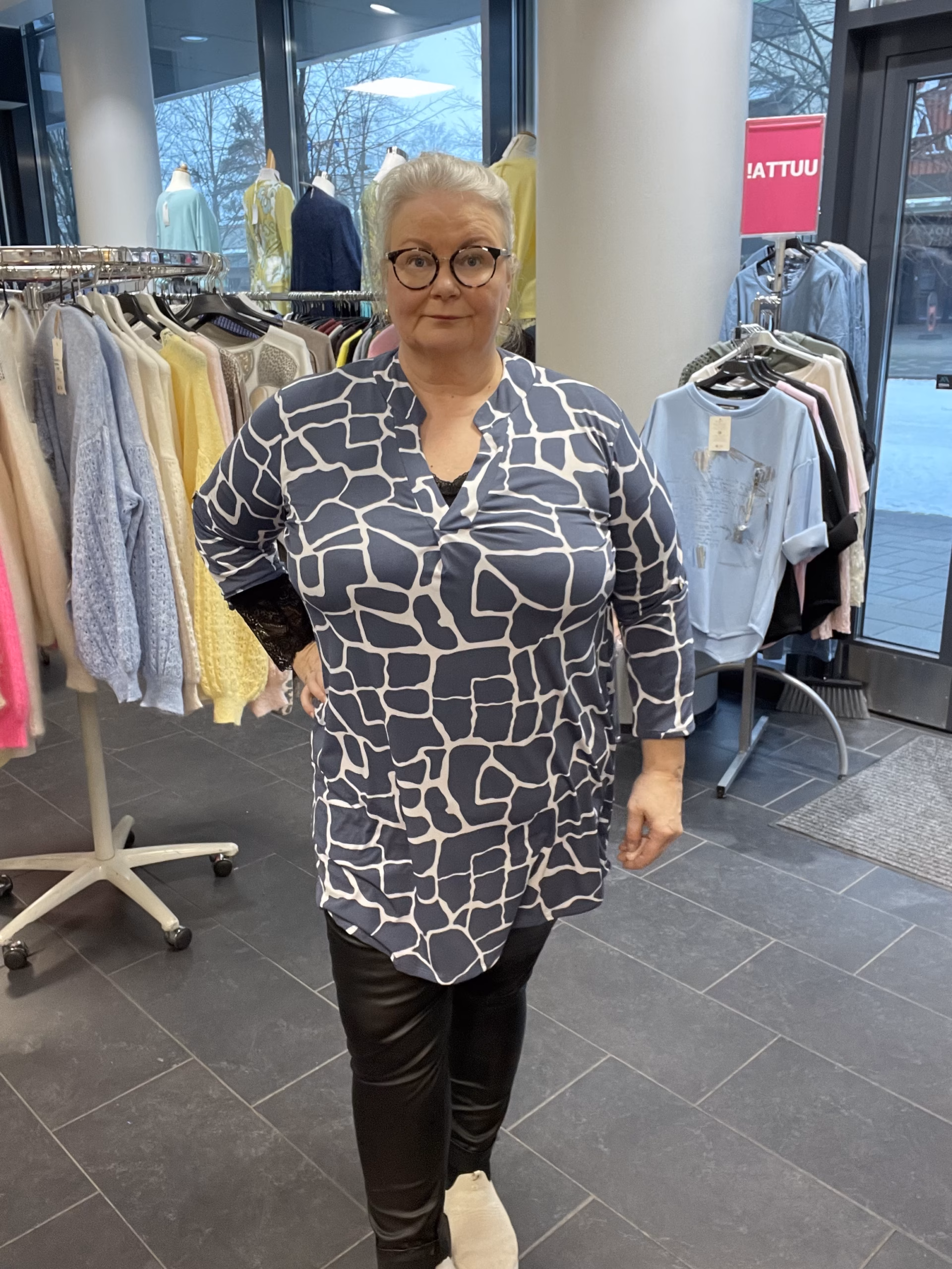 Tunika liukaspintainen
